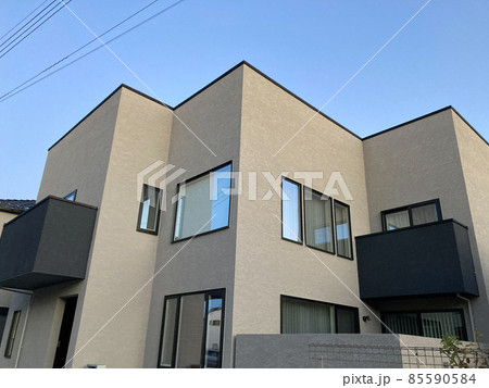 完成間近の新築戸建て住宅 85590584