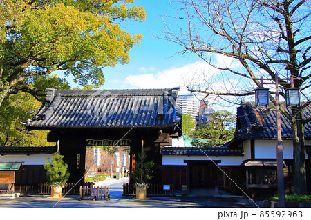名古屋市、徳川園黒門の風景 名古屋市、徳川園黒門の風景 85592963