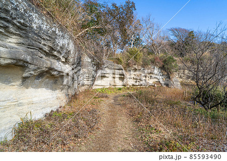 衣張山の大切岸（鎌倉） 85593490