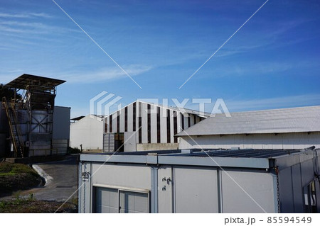 養鶏場外観 養鶏場外観 85594549