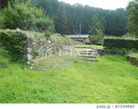 安土城麓の屋敷跡地 85594680