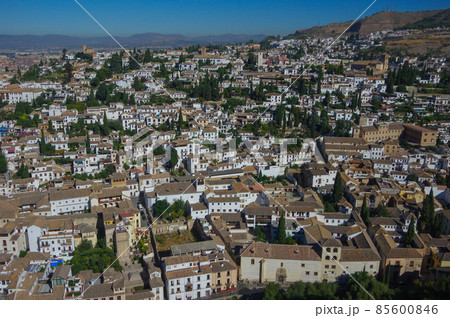 グラナダのアルバイシン地区 グラナダのアルバイシン地区 85600846