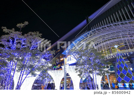 【福岡県】JR博多駅のイルミネーション(光の街・博多) 【福岡県】JR博多駅のイルミネーション(光の街・博多) 85600942