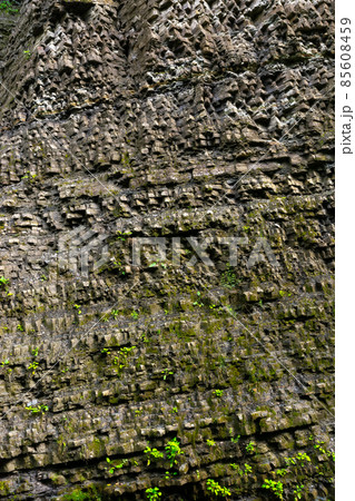 natural stone wall texture. grungy outdoor nature background 85608459