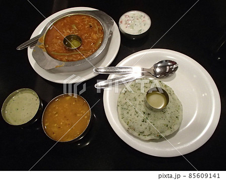 インドバンガロールにある老舗、南インド料理のミールズ (定食) インドバンガロールにある老舗、南インド料理のミールズ (定食) 85609141