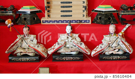 雛壇の雑用係の仕丁 85610404