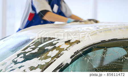 手洗い洗車　カーコーティング 85611472