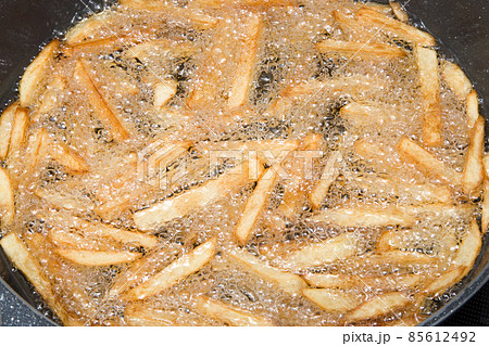 フライドポテト　ポテトフライ　 85612492