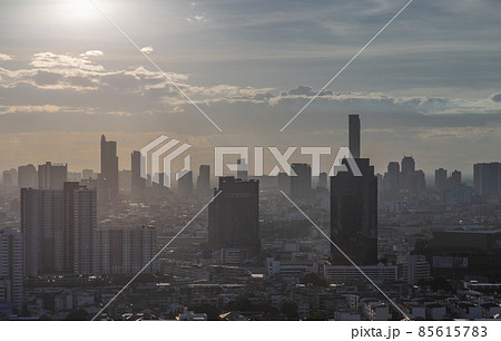 Beautiful city view of Bangkok before the sunset creates relaxing feeling for the rest of the day. 85615783