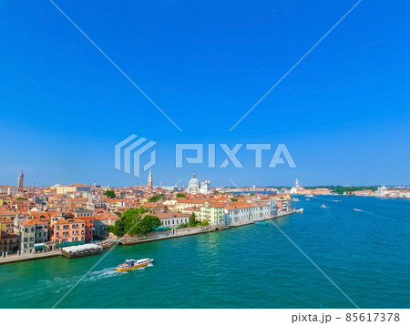 Beautiful view from Grand Canal on colorful facades of old medie 85617378