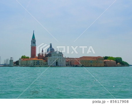 Beautiful view from Grand Canal on colorful facades of old medie 85617908
