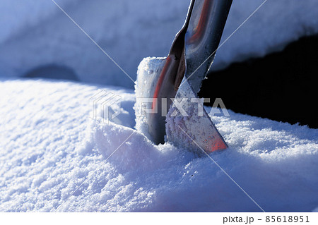 屋根の雪下ろし　アルミスコップ　イメージ 85618951