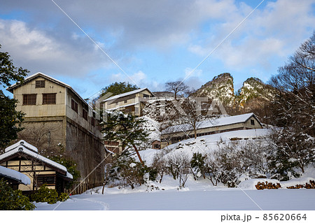 【新潟県】佐渡島　佐渡金山　道遊の割戸　初冬 85620664