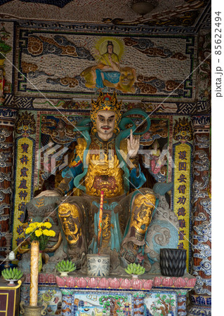 ベトナムの寺院　ダラットのリンフック寺　 85622494