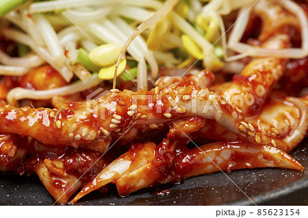 韓国料理　オジンオナクチポックム　手長ダコの甘辛炒め 85623154
