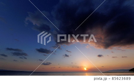 冬の夕空・広角 冬の夕空・広角 85623689