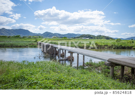 コンクリート製の沈下橋　広島県福山市　芦田川中流域 85624818