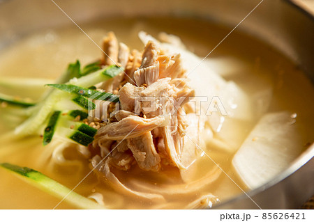 チョゲグクス　韓国の冷製麺料理 85626421