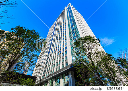 東京　港区虎ノ門の都市風景　東京ワールドゲートの中にある神谷町トラストタワー 85633654