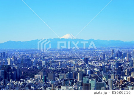 東京スカイツリーから見た富士山（2022年元旦撮影） 85636216