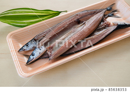 パックに入ったさんまの開き パックに入ったさんまの開き 85638353