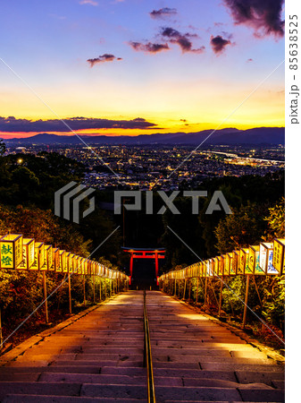 福岡県久留米市高良大社の夕景 85638525