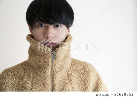 メンズファッション　ポートレート　冬 85639552