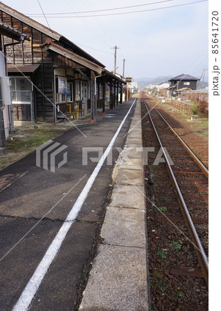 姫新線美作千代駅 駅舎(推薦産業遺産):ホームからの風景 姫新線美作千代駅 駅舎(推薦産業遺産):ホームからの風景 85641720