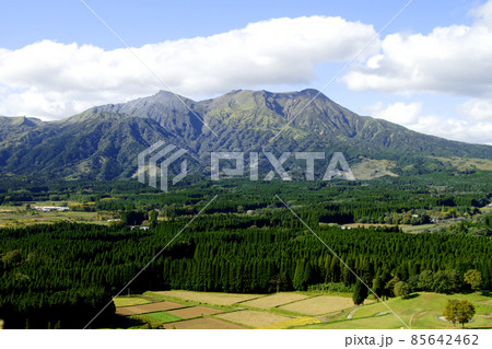 熊本県阿蘇郡高森町「らくだ山」展望台からの眺望 85642462