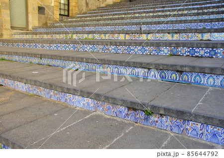 イタリア、シチリア島、カルタジローネ、サンタ・マリア・デル・モンテの大階段「スカーラ」 85644792