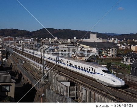 新幹線N700S　J13編成　山科付近にて 85648408