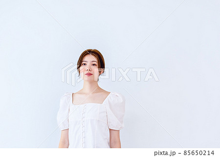 若い女性のポートレート 若い女性のポートレート 85650214