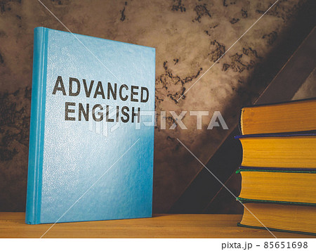 Shelf with book advanced English for learning. 85651698