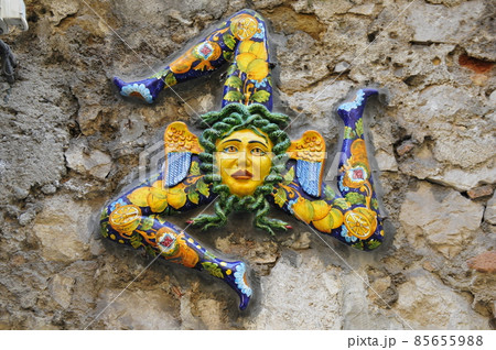 トリナクリア　壁飾り　イタリア　シチリア島 トリナクリア 壁飾り イタリア シチリア島 絵皿 20cm CRC001 マヨリカ