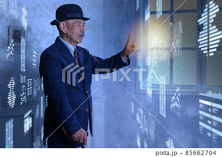 シニア 85662704