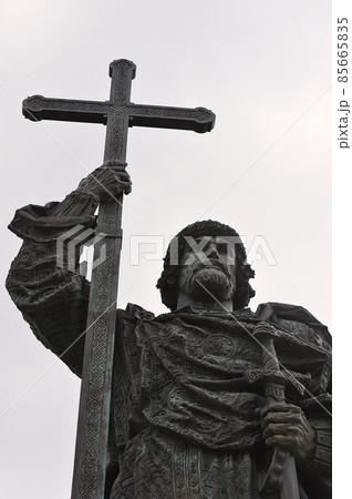 Monument to the Holy Equal-to-the-Apostles Prince Vladimir Svyatoslavich, the Baptist of Russia in Moscow 85665835