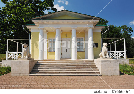 view of the palace pavilion in Kolomenskoye Park in Moscow view of the palace pavilion in Kolomenskoye Park in Moscow 85666264