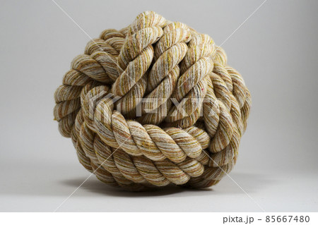 a ball of rope 85667480