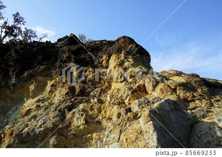 凝灰角礫岩の露頭 85669233