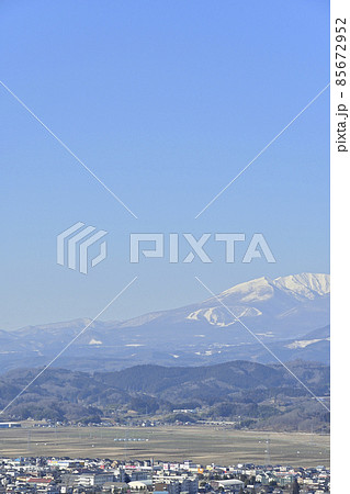 船岡城址公園から雪の蔵王を望む 船岡城址公園から雪の蔵王を望む 85672952