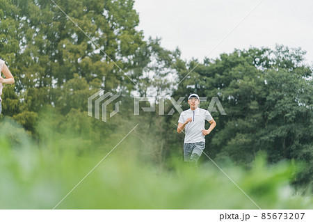 ジョギング 85673207