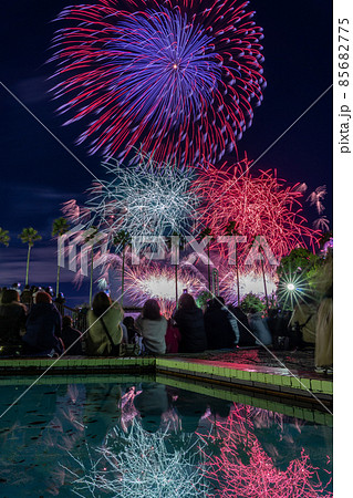名古屋港の冬花火と周辺の風景 名古屋港の冬花火と周辺の風景 85682775