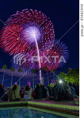 名古屋港の冬花火と周辺の風景 85682949