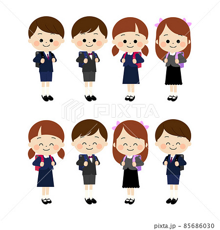 小学校へ入学する笑顔の子ども達 85686030