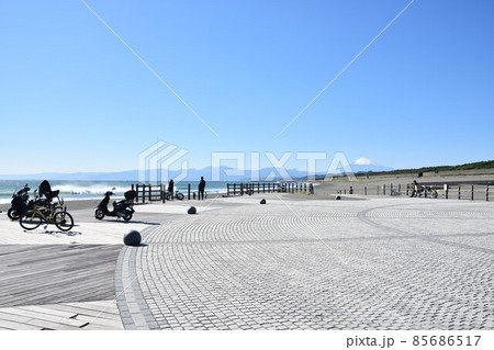 茅ヶ崎西浜海岸 秋の青空風景 茅ヶ崎西浜海岸 秋の青空風景 85686517