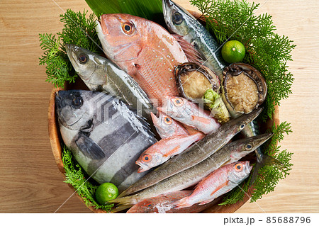 鮮魚盛り合わせ 85688796