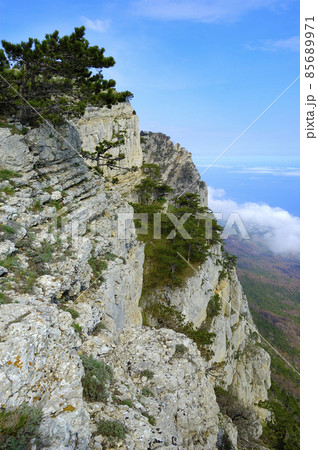 Beautiful view of the rocks and fields. Nature of central Crimea 85689971