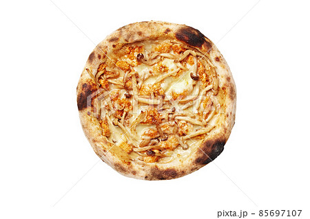 Top view of pizza with Buffalo chicken and mushrooms on creamy cheese sauce Top view of pizza with Buffalo chicken and mushrooms on creamy cheese sauce 85697107