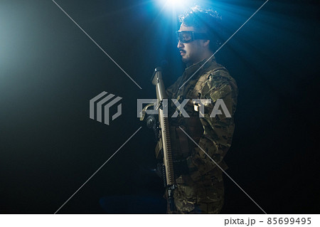 サバゲーの髭の人 サバゲーの髭の人 85699495