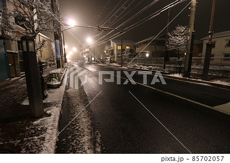 2022年1月の大雪が降った東京都足立区 85702057